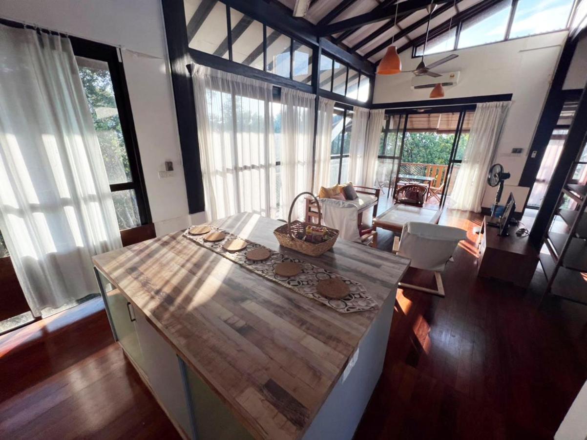 Gaze 2: Modern Tropical Seaview Villa Пантай-Сенанг Экстерьер фото