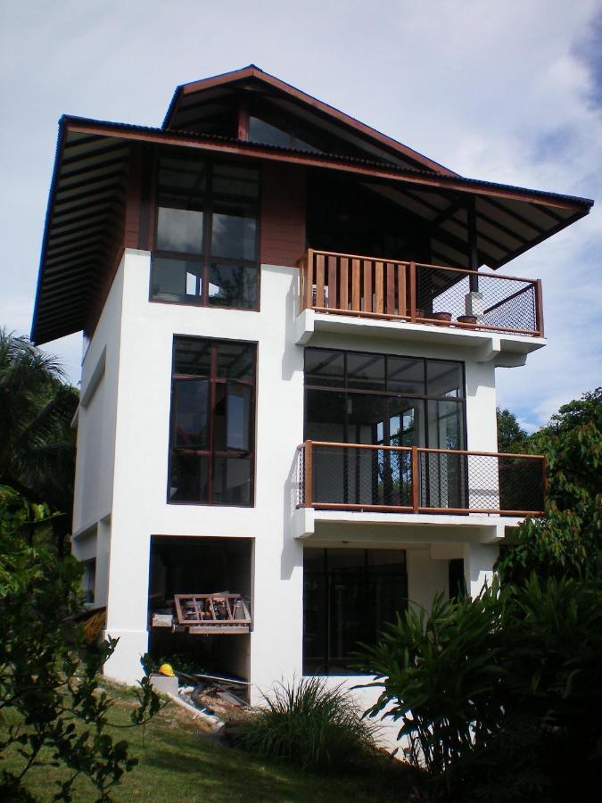 Gaze 2: Modern Tropical Seaview Villa Пантай-Сенанг Экстерьер фото